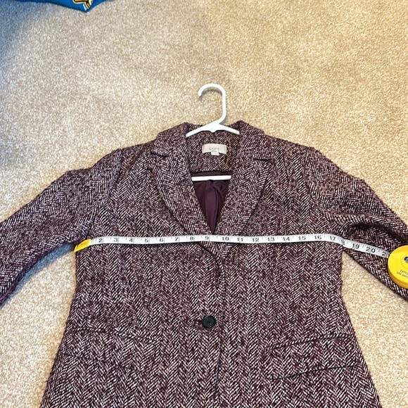 LOFT Maroon Blazer - Picture 6 of 7